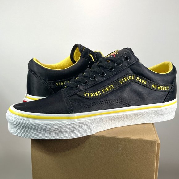 Vans X Cobra Kai Old Skool Shoe | Size 7.5 US Men - Picture 3 of 11